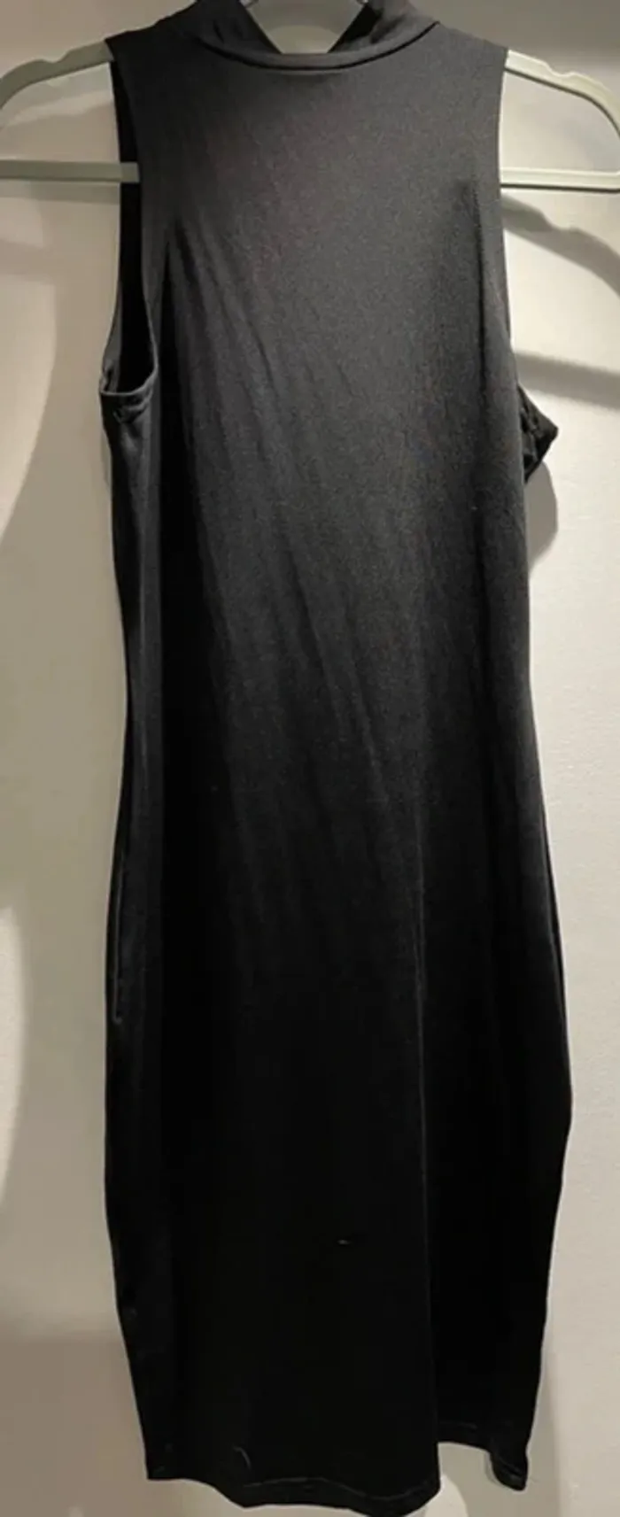 Robe noire sans manches – Taille 36 – Très bon état - photo numéro 4