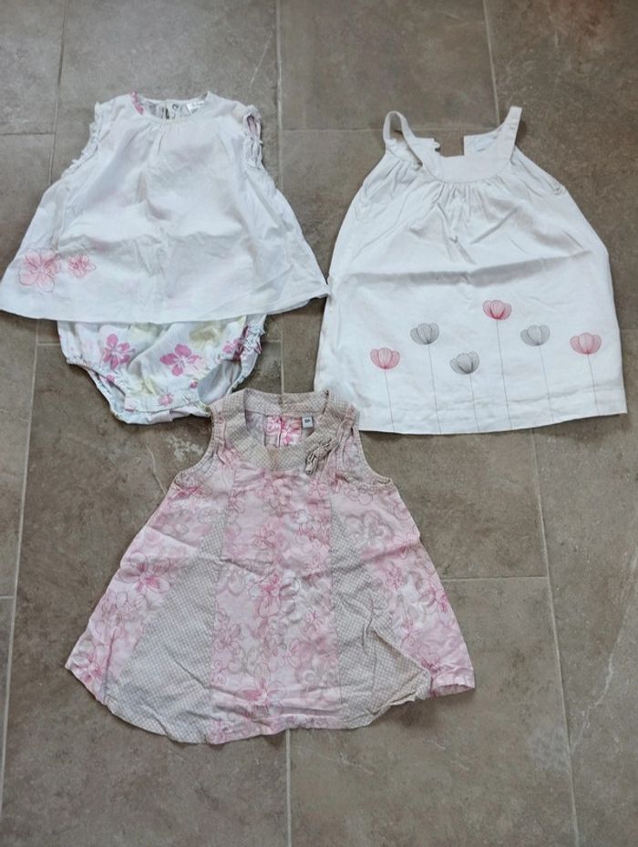 Lot robes 18 mois fille roses et blanches