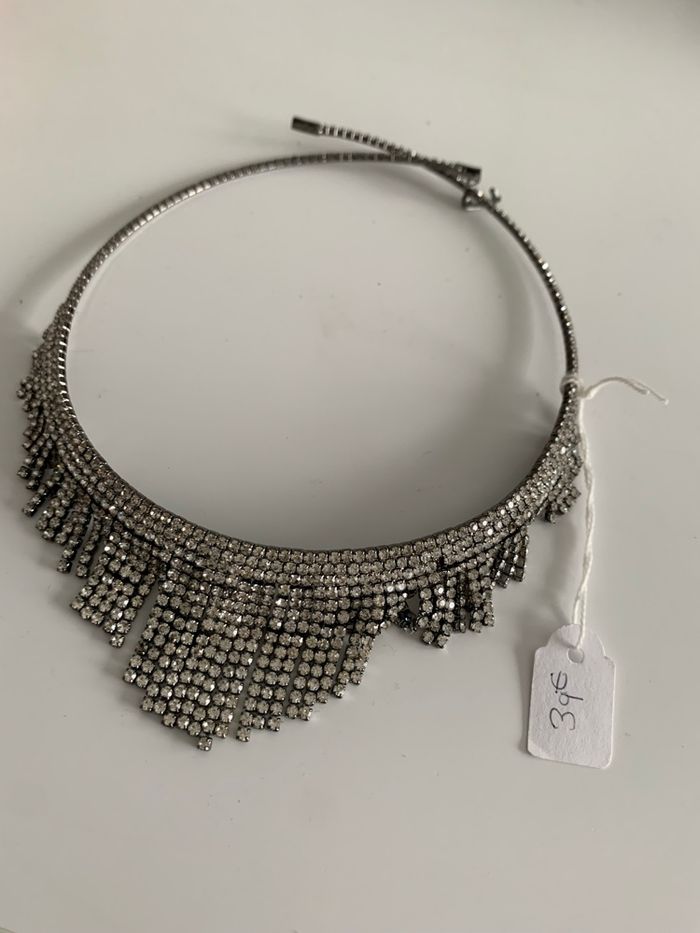 Collier strass ras de cou