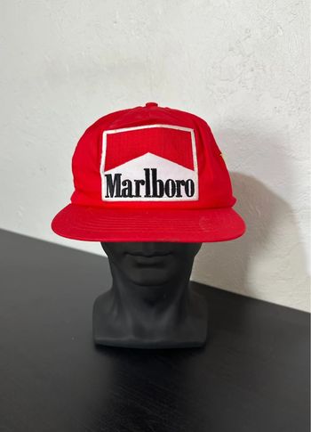 Casquette Ferrari x Marlboro