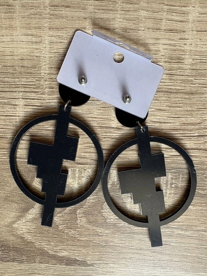 Boucles d’oreilles rondes forme géométrique SHEIN - photo numéro 4