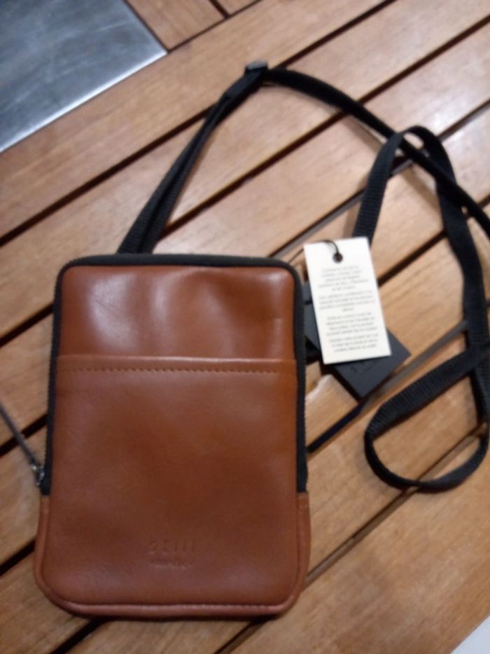 Sacoche homme en cuir colori cognac - photo numéro 2