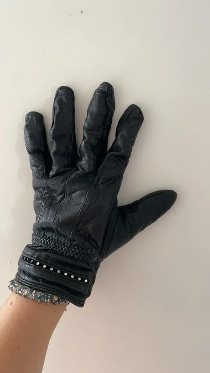 Gant faux cuir