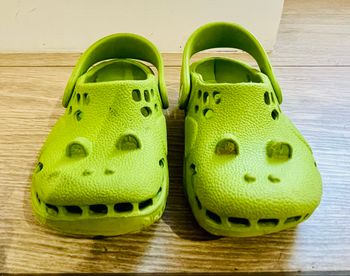💚 GROS COUP DE CŒUR 🐊 Sabots enfant style Crocs – Taille 23/24 – Ultra fun !