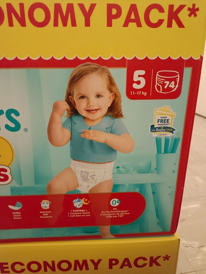Couches Pampers premium protection pants Taille 5