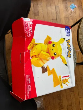 Pikachu mega mattel