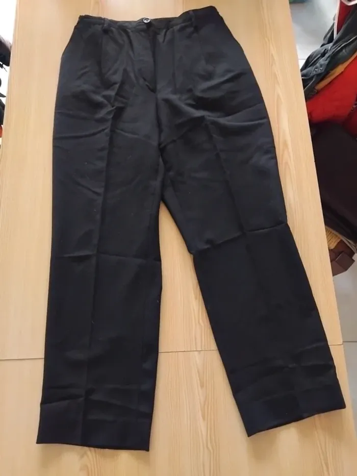 Pantalon 🔄 - photo numéro 2