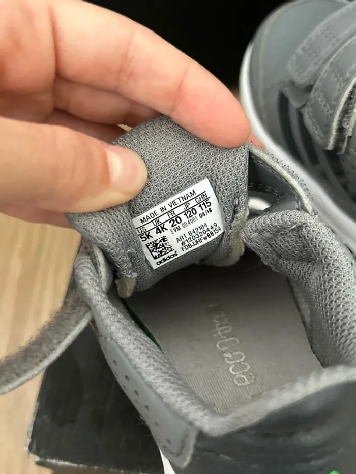 Baskets Adidas pour bébé 20 - photo numéro 2