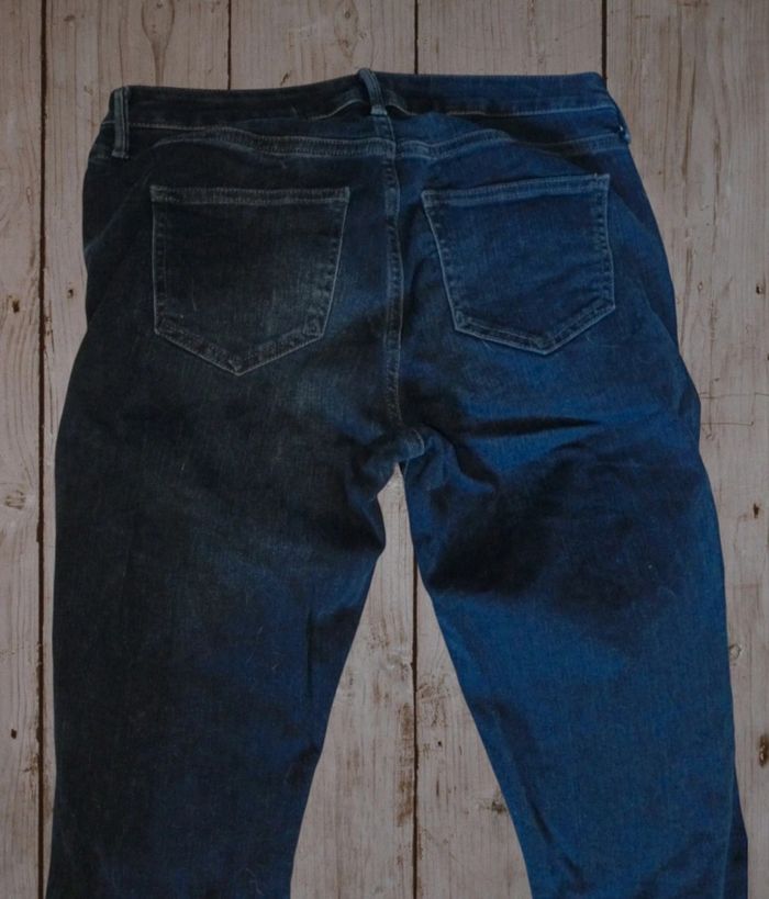 Jeans à trou - photo numéro 5
