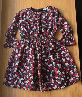 Robe fleurie Taille 3 ans