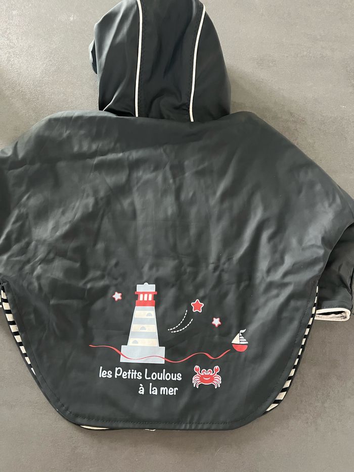 Imperméable hublot 9 mois - photo numéro 3