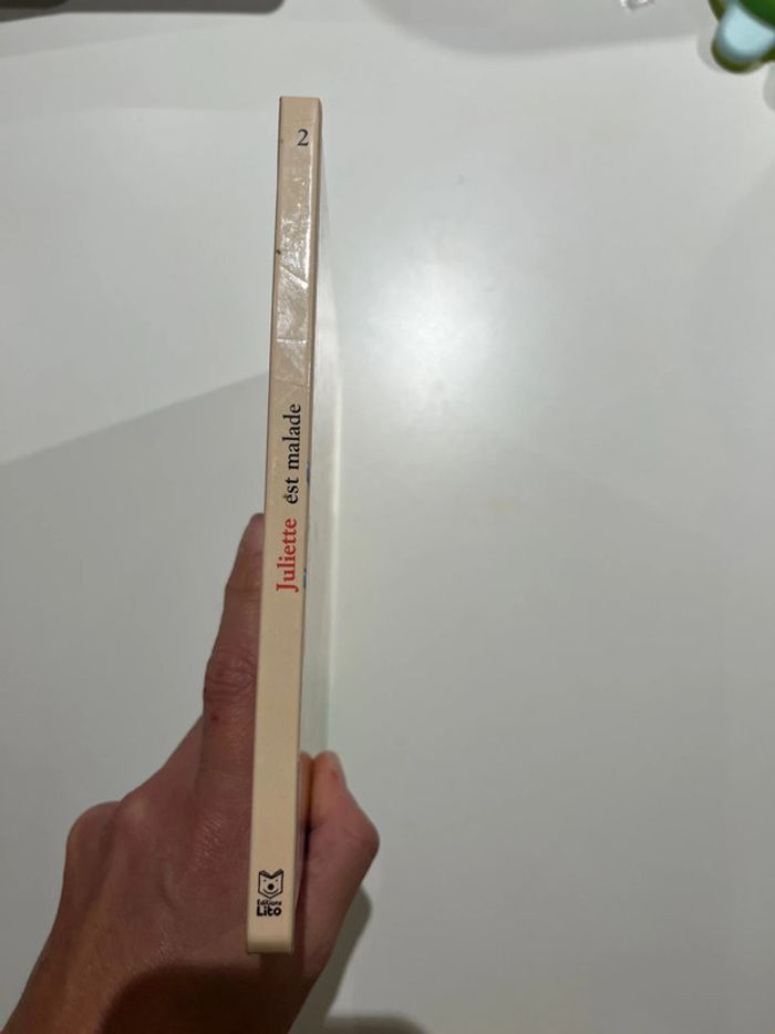 Livre Juliette est malade 2 - photo numéro 2