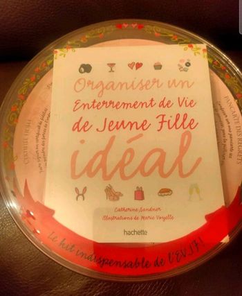 Kit enterrement vie de jeune fille Neuf