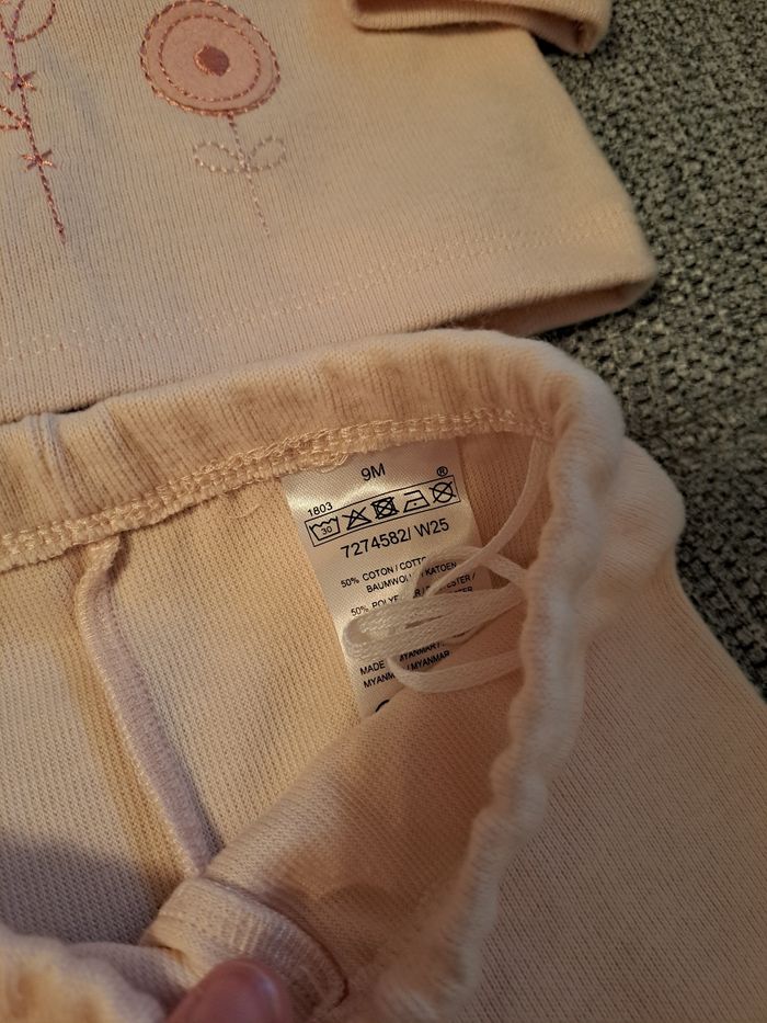 Ensemble 9 mois - photo numéro 2