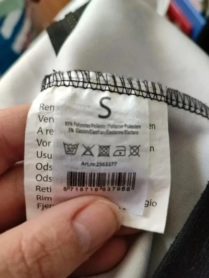 Veste légère taille S - photo numéro 6