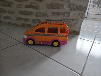 Le van de Dora V2