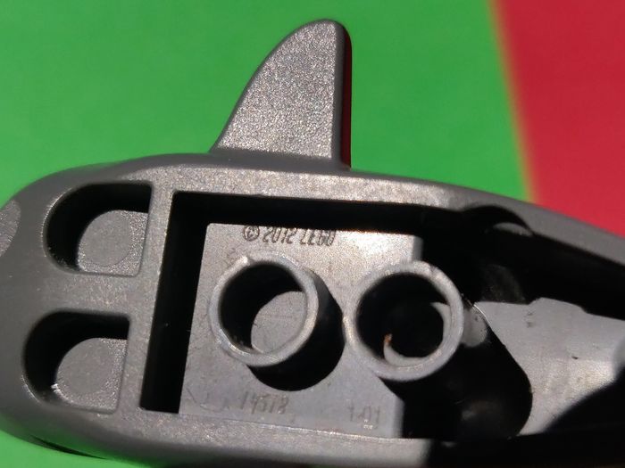 Figurine Requin gris Lego yeux imprimés - vrai Lego - photo numéro 2