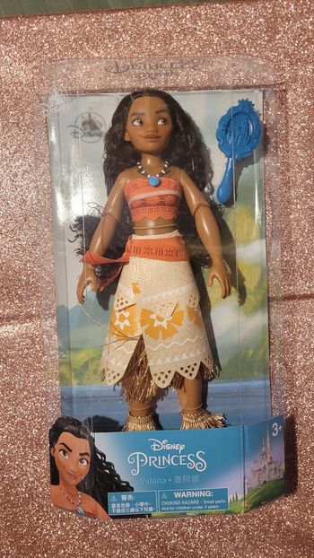 Poupée disneyland Vaina neuve