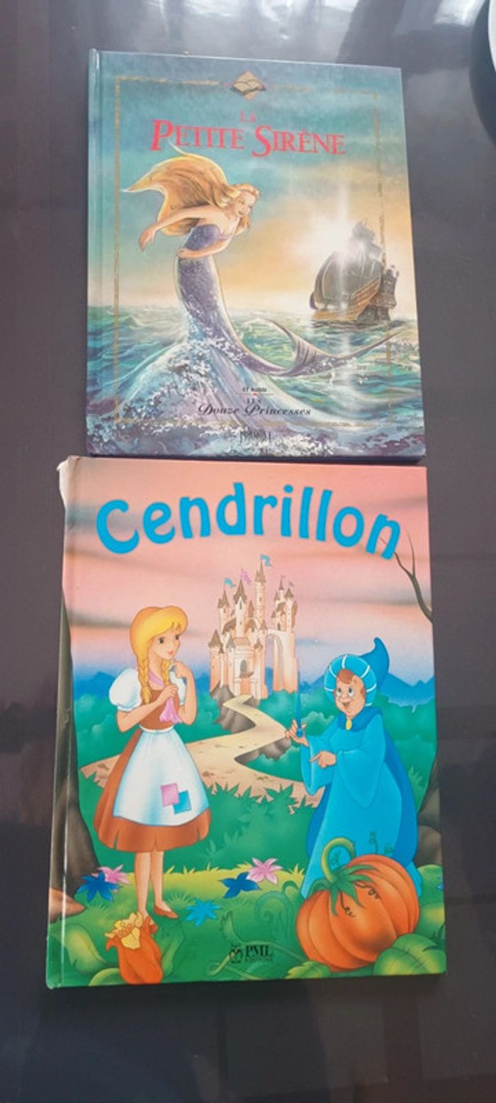 Lot de 2 livres cendrillon et la petite sirene