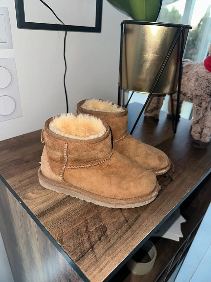 Chaussures Ugg fille taille 30