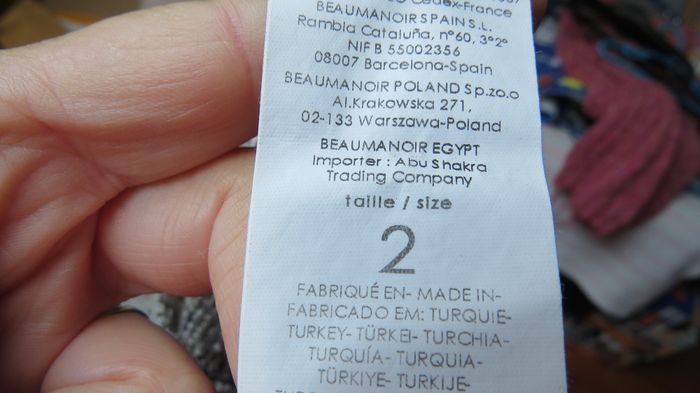 pull avec dentelle - photo numéro 3