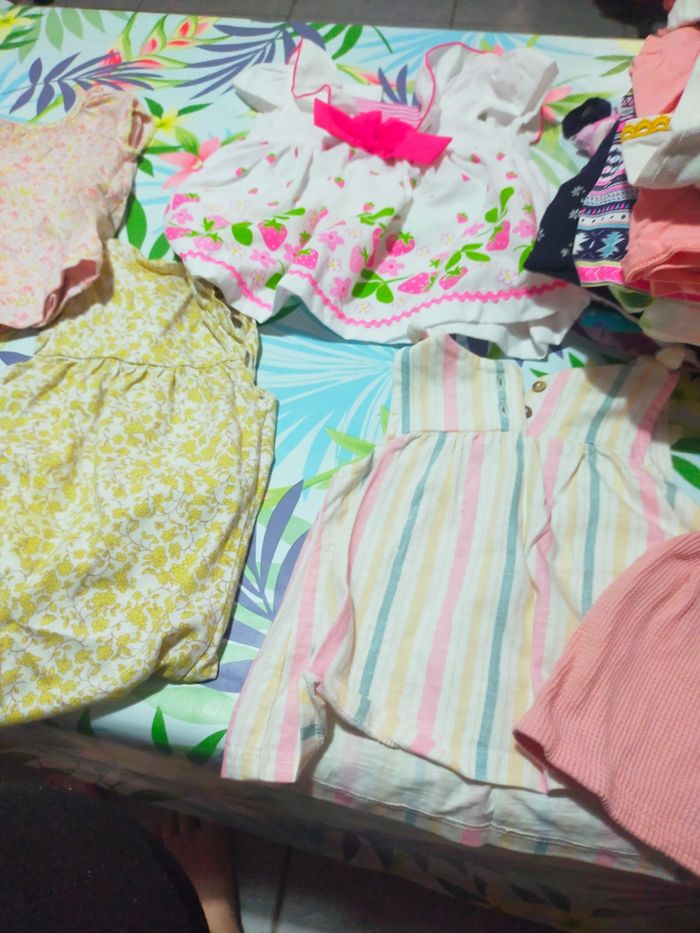 Vêtements à la pièce ou lot - photo numéro 3