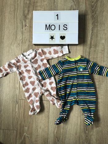 Pyjamas 1 mois