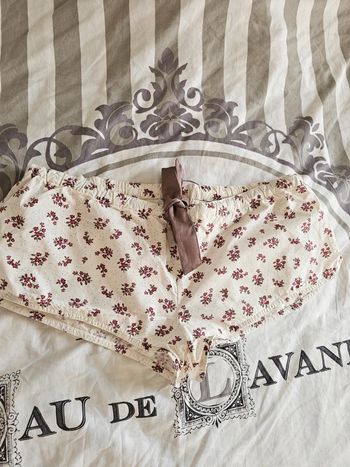 Short petite fleurs lingerie taille 44