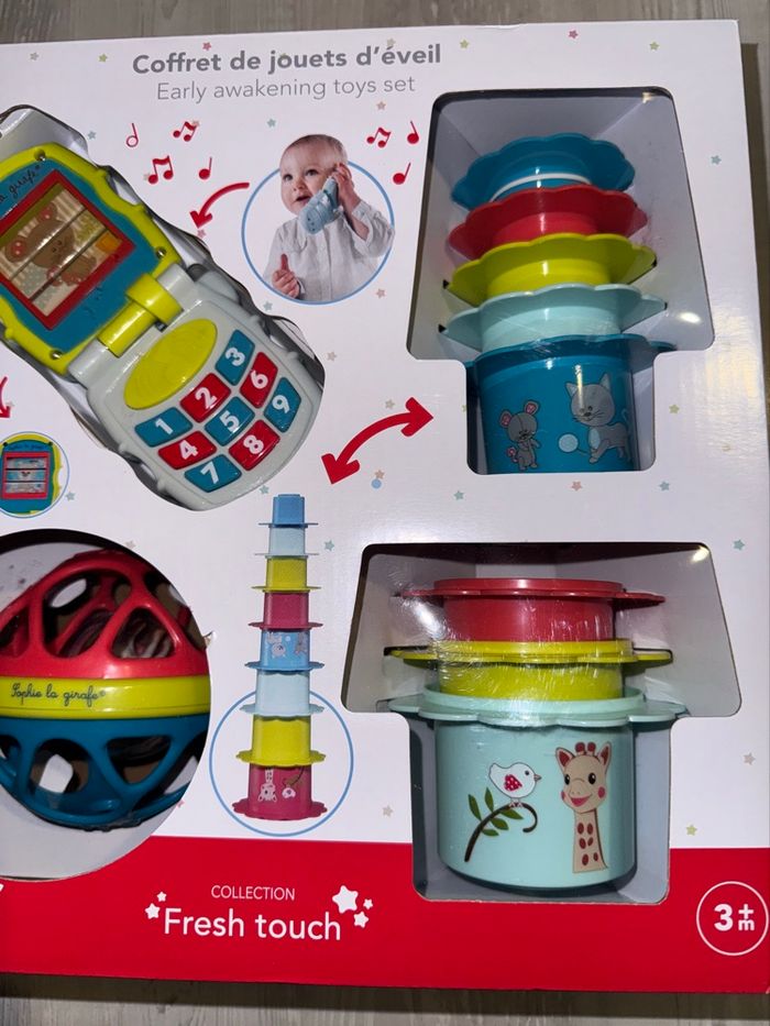 Coffret d éveil Sophie la girafe neuf - photo numéro 4