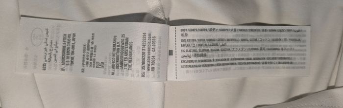 Baby Tee Hollister ( taille M ) - photo numéro 4