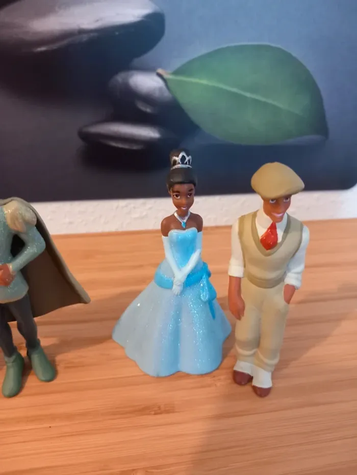 4 figurines Disney la princesse et la grenouille - photo numéro 3