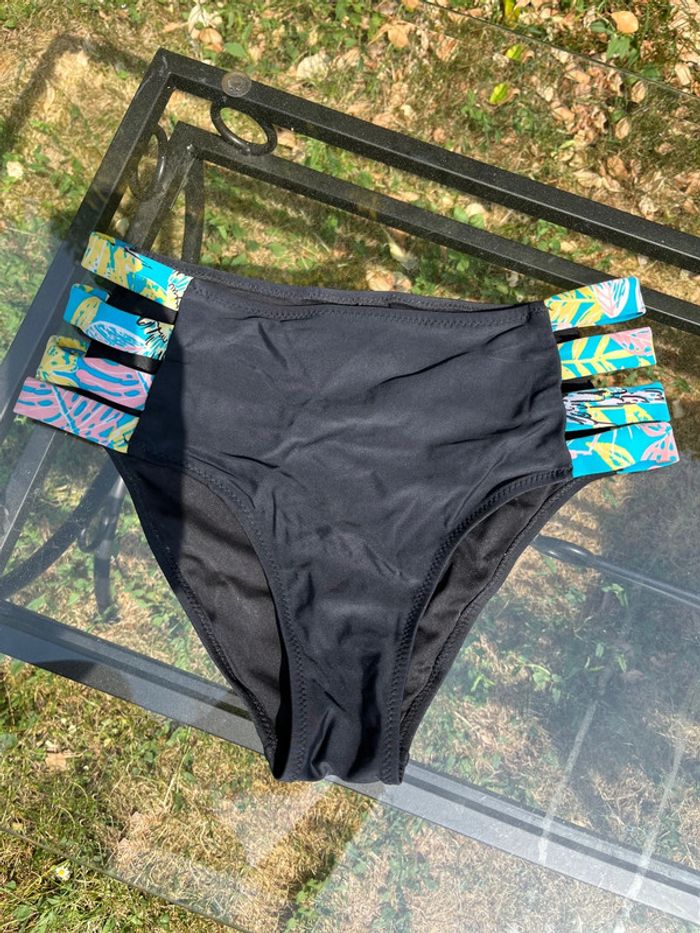 Bas de maillot de bain taille haute