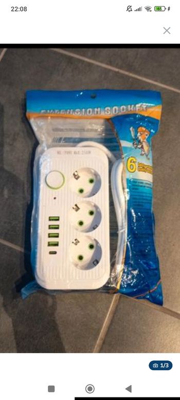 Multiprise de 2 mètre neuf 4 USB/1 type c