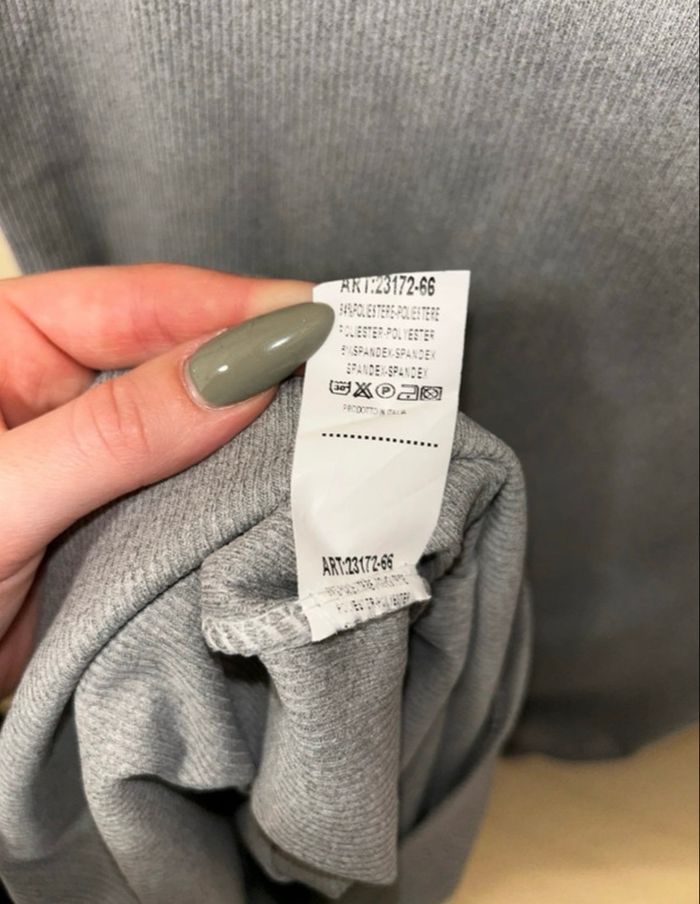 Robe longue grise – Taille unique - Neuve sans étiquette - photo numéro 3