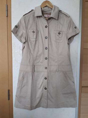 Robe saharienne beige