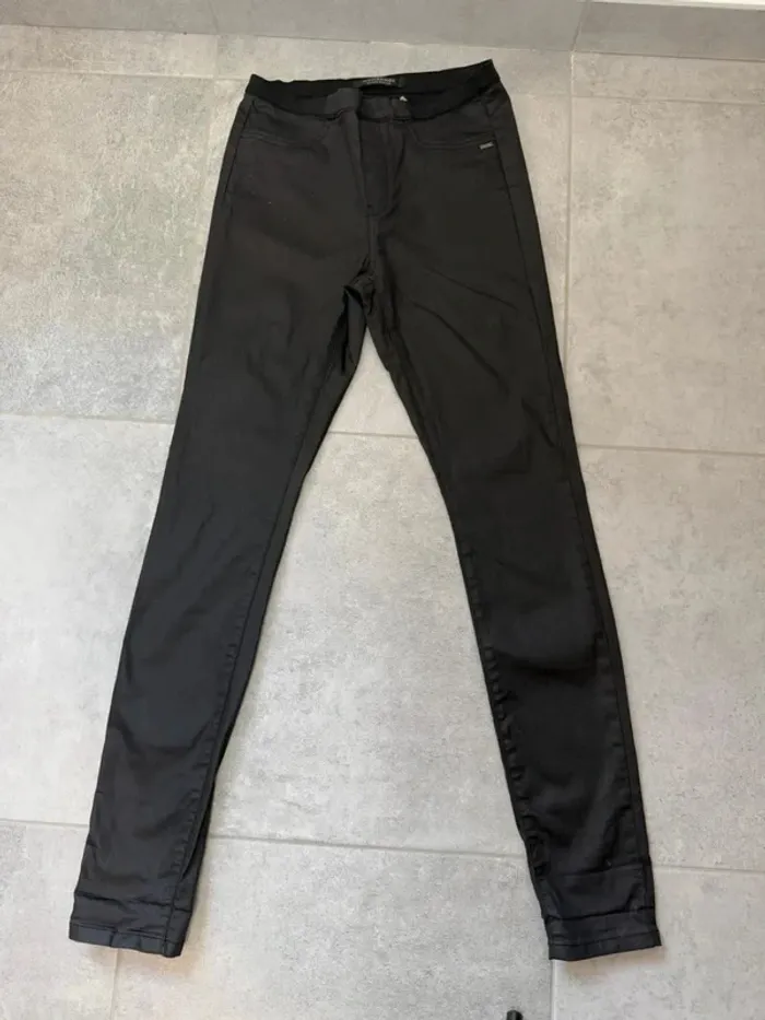 Pantalon Scotch & Soda femme simili cuir noir taille M - photo numéro 2