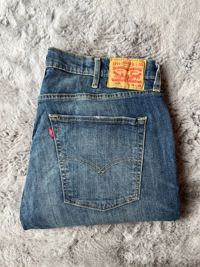 Jean Lévis 559 coupe droite ( ourlets ) W38 L34
