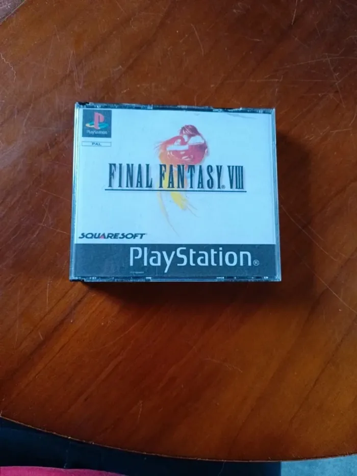 Jeux PS1 : final fantasy VIII