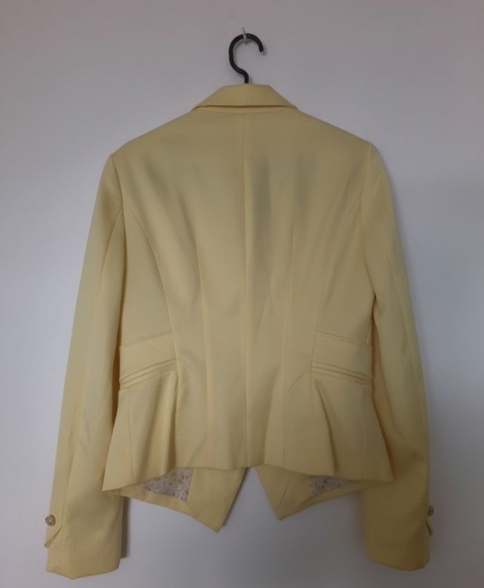 Veste jaune neuve - photo numéro 4