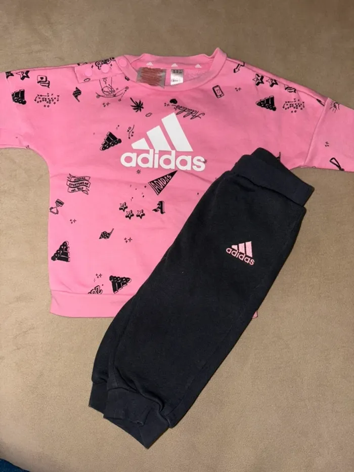 Survêtement adidas