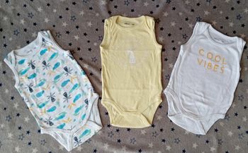 Lot de 3 bodies Gémo taille 18 mois en très bon état