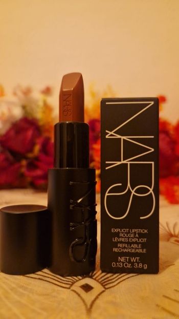 Nars explicit lipstick rouge à lèvres explicit Refillable rechargeable 3.8g neuf jamais utilisé jamais ouvert