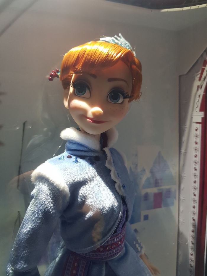 Poupée disney collection reine des neiges - photo numéro 4