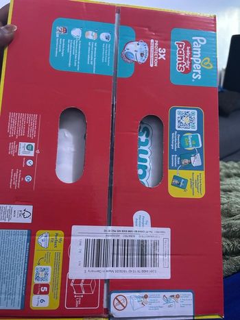 Couche Pampers maxi économy taille 5