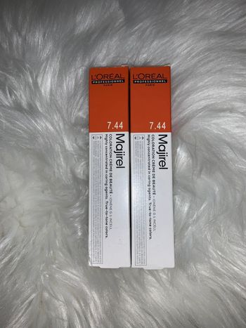 Deux tubes de couleur Majirel 7.44