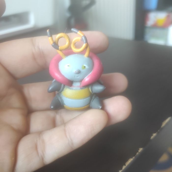 Figurine pokémon muciole - photo numéro 3