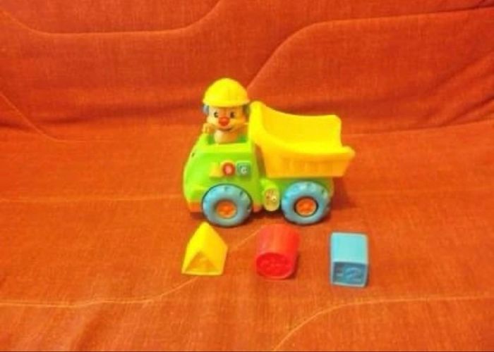 Camion musical 1er âge -9 mois