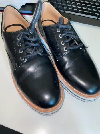 Chaussures noires Pull & Bear en 37