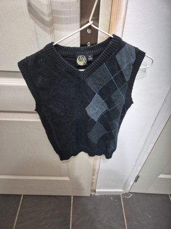 Pull noir sans manche