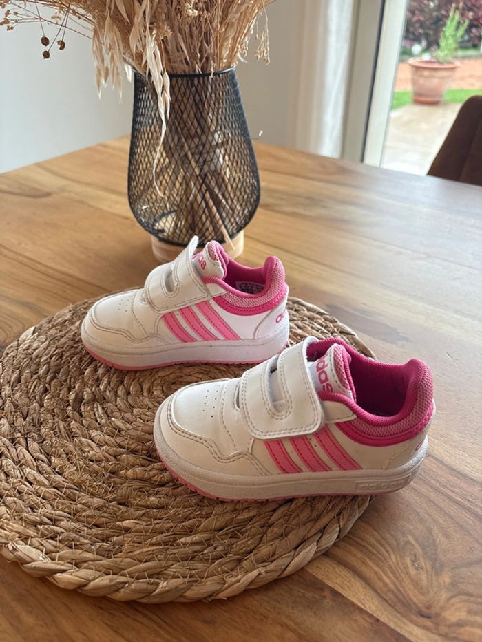 Basket Adidas Hoops 3.0 T.22 - photo numéro 3